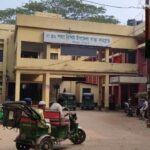 সার্জন নন তবুও করে যাচ্ছেন সার্জারি