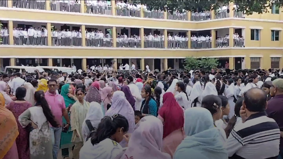 শতভাগ জিপিএ-৫ পেয়ে দেশসেরা নাছিমা কাদির মোল্লা হাই স্কুল অ্যান্ড হোমস